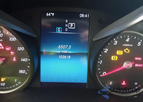 2020 Mercedes-Benz Glc 300 z USA, uszkodzony, nr VIN W1N0G8DBXLF789855